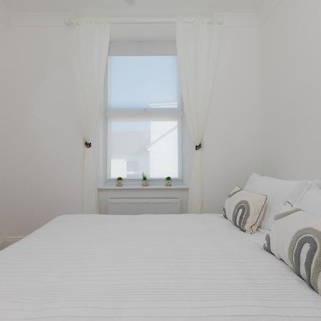 Ferienwohnung Seabreeze 3 - Seaview & Parking St Ives Exterior foto
